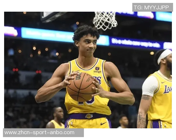 湖人第三节狂飙31-15逆转黄蜂赛季最佳表现再现球场风采 湖人第三节狂飙31-15逆转黄蜂赛季最佳表现再现球场风采