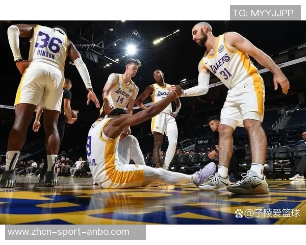 湖人今日狂抢24个前场篮板创近11年新高上次如此表现还是在2014年